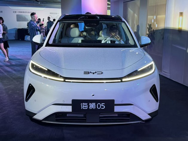 插混+纯电动力可选  新款比亚迪海狮05售9.79万元起