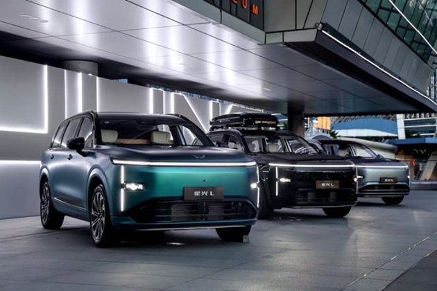 中大型插混六座SUV，五菱星光L上市权益价10.98万元起