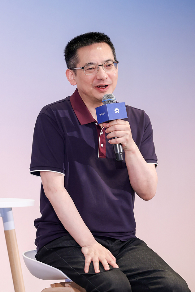ES8大五座版：一块隔板背后 蔚来正在争夺高端市场的定义权