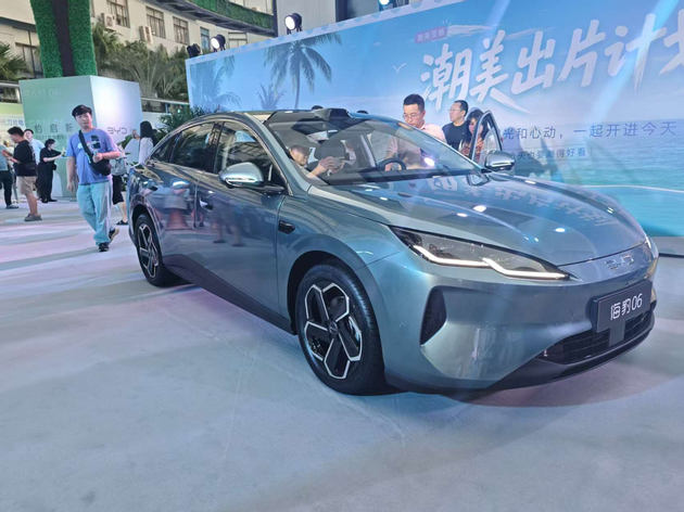 重新定义主流B级家轿?2027款海豹06上市售价9.99万元起