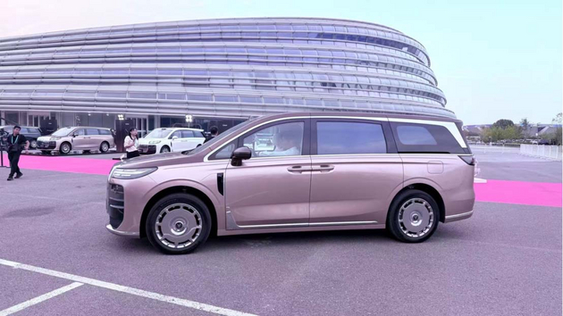 41.99万元起 岚图梦想家9正式上市