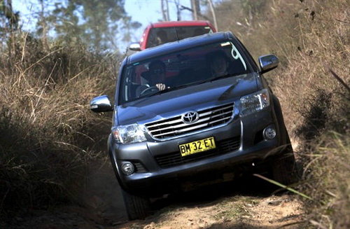 任劳任怨好伙伴 新丰田Hilux驾驶体验