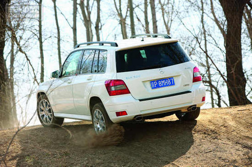 双重性格 驾驶北京奔驰 GLK 300 动感型