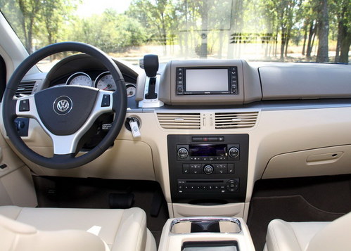 Դ MPV Routan(ni)ع