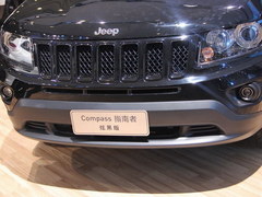 2012成都车展 Jeep指南者炫黑版亮相