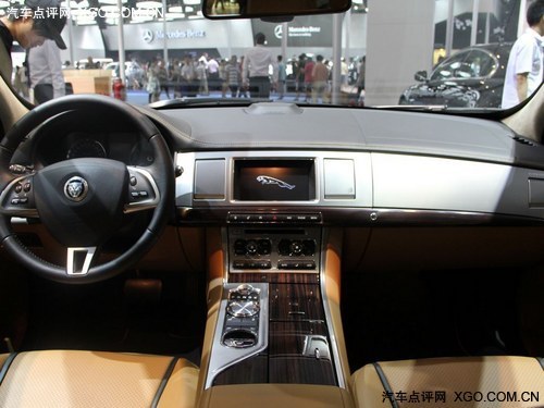 售55-76.8万元 捷豹2013款XF正式上市