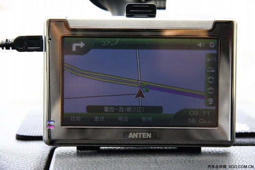 坚固的金属机身 ANTEN神行路宝GPS评测 