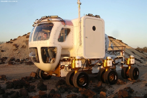 美国宇航局NASA月球车 首次公开露面 