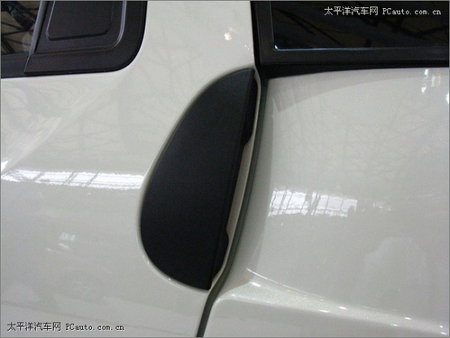 奇瑞瑞麒M1正式亮相车展现场 多图实拍 