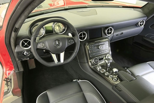 鸥翼车门 曝奔驰SLS AMG Gullwing谍照