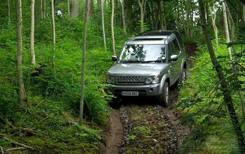 姿态优雅从容 试驾新路虎Land Rover4