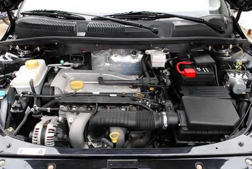 9万元紧凑型车谁更值？EC718 PK奇瑞A3