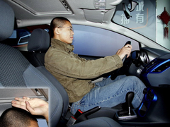 实用的舒适性配置！6款带天窗的小型车