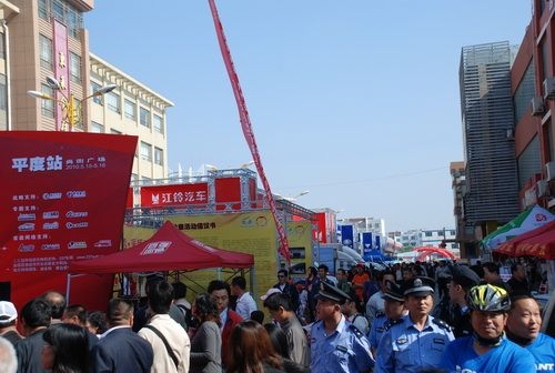 全国百强县市汽车巡展厚积薄发愈久弥香