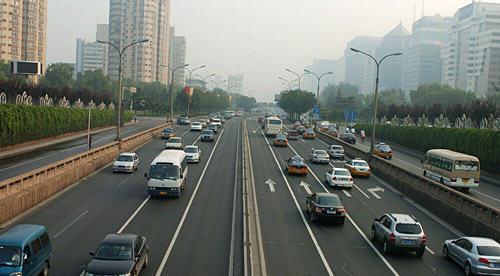 建议收拥堵费 北京将减免小排量车税费 