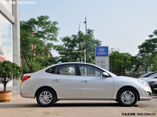 福克斯领跑 盘点2012年轿车销量排行榜