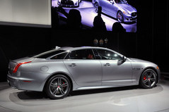 2013纽约车展 捷豹发布XJR高性能轿跑