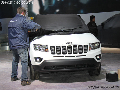 2013上海车展探馆 新款Jeep指南者现身