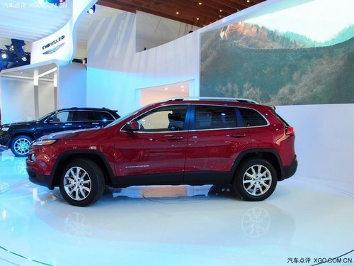 上海车展 Jeep自由光携9速变速箱登场