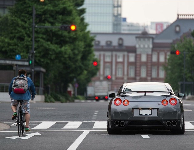 车坛点评 听说最近大家都去韩国考驾照