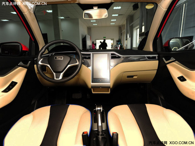 众泰芝麻E30电动车上市 补贴售价3.28万