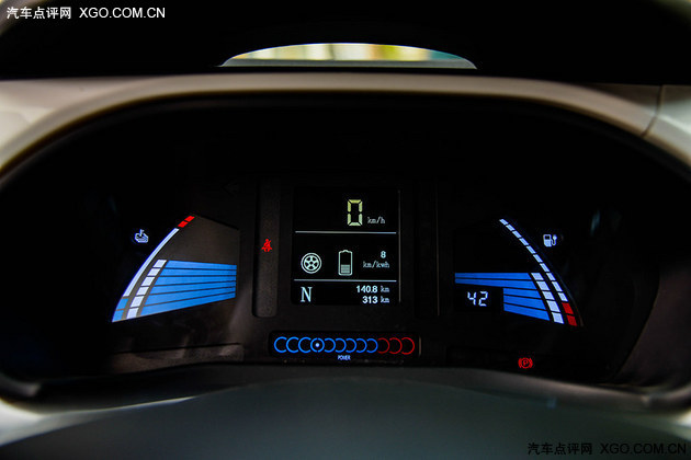 中国版Model X 试驾江淮iEV6S纯电动suv