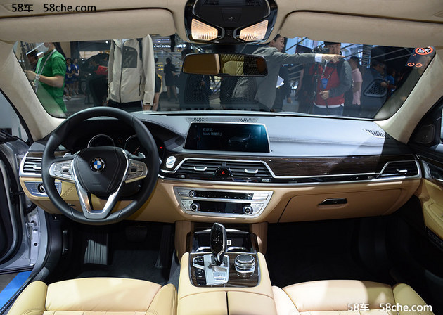 2016北京车展 宝马发布740Le xDrive
