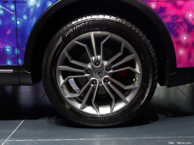 众泰SR7星光版将于6月上市 或售16万起