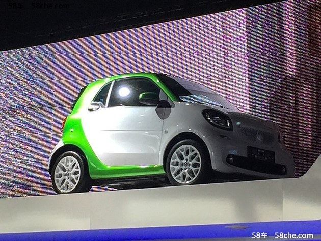 2016巴黎车展探馆 smart fortwo EV版本