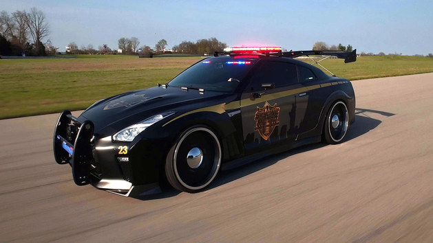 纽约车展 日产提前带来警车外观GT-R