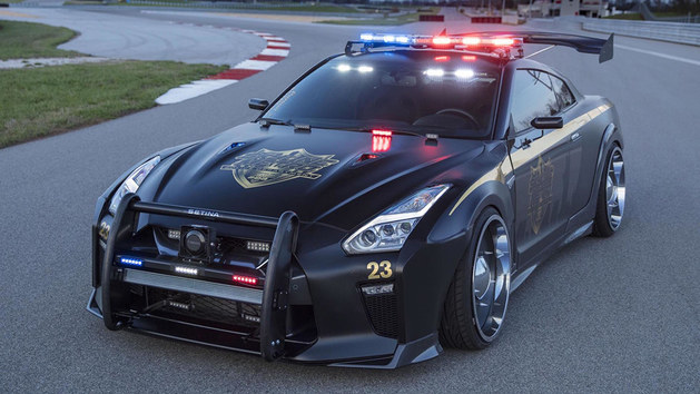 纽约车展 日产提前带来警车外观GT-R