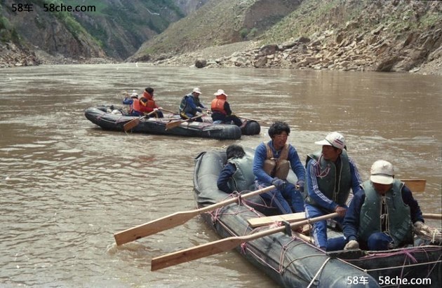 郑州日产纳瓦拉助力黄河漂流探险30周年活动