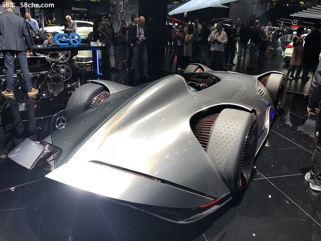 巴黎车展 奔驰EQ Silver Arrow Concept