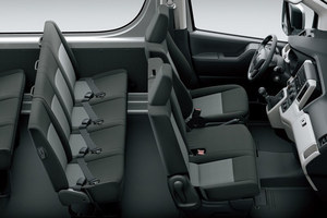 新一代丰田HIACE正式发布 多种内部布局