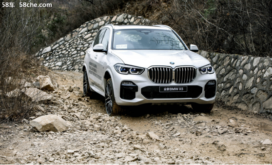 全新BMW X5内外兼修实力演绎从容气魄