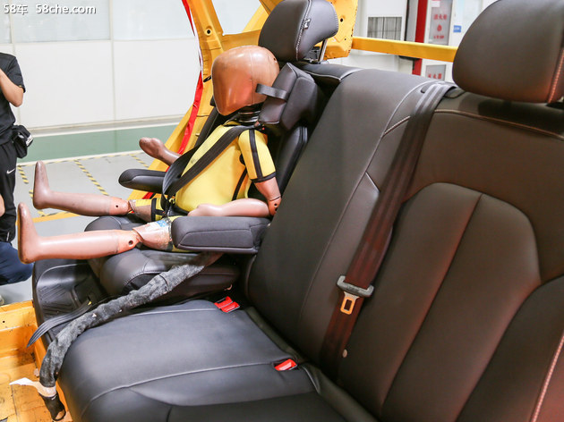保障孩子安全 荣威RX3儿童座椅安全测试