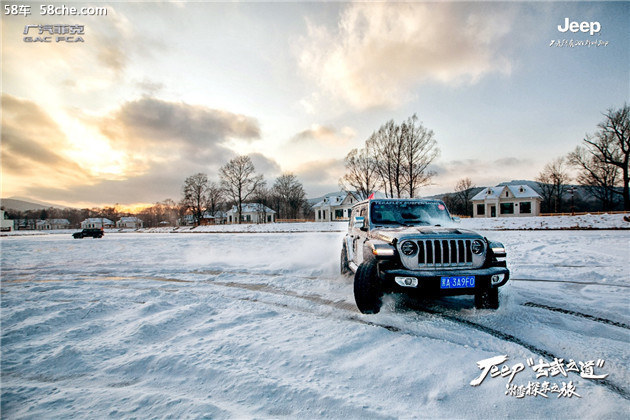 最困难的路交给Jeep Jeep冰雪探享之旅