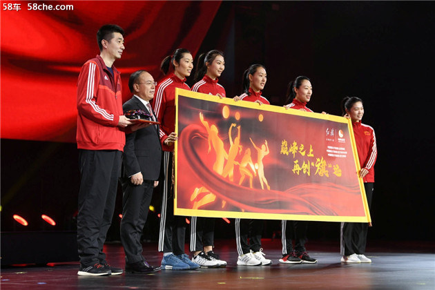 红旗H9全球首秀，看C位上的中国力量