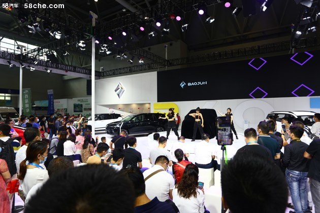 预售价2.98万元起！五菱宏光MINI EV