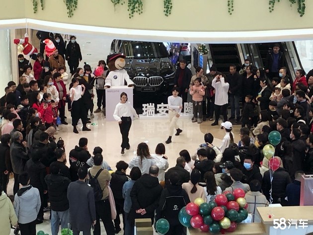 瑞安宝隆全新BMW X6吾悦广场展示会！