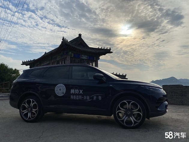 纯粹向美而生，原来你是这样的腾势X