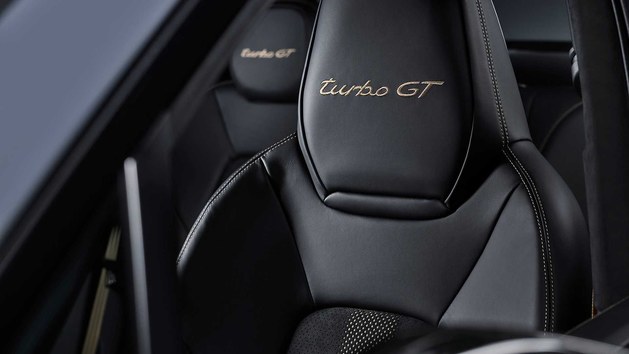 售价243.8万元 保时捷卡宴Turbo GT国内开启预售