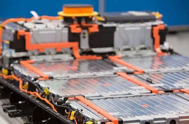 丰田明年推新电动车 使用比亚迪刀片电池