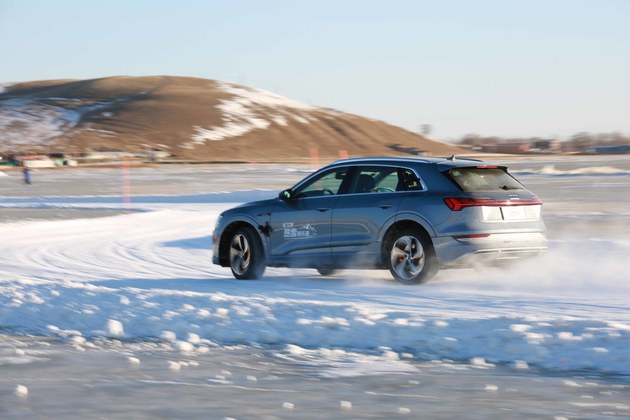 将近60万的四驱电动车奥迪e-tron 在极寒天气下的表现如何？