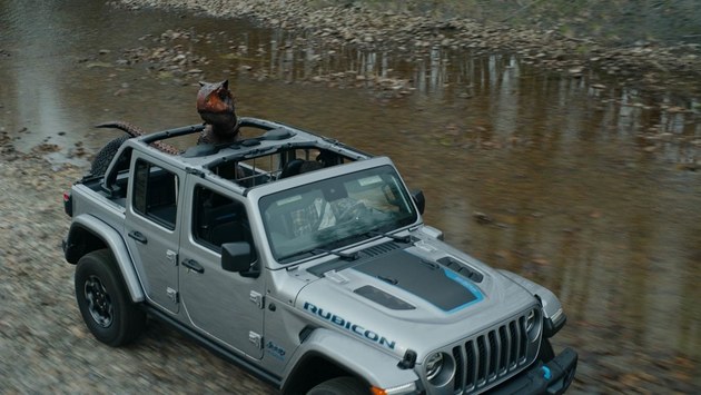 《侏罗纪世界3》片花曝光 Jeep多车植入