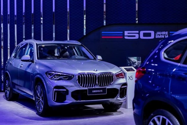 盛夏时刻，BMW再掀狂潮 | 2022第十五届中国（南京）国际汽车博览会