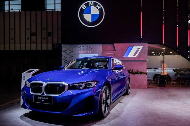 盛夏时刻，BMW再掀狂潮 | 2022第十五届中国（南京）国际汽车博览会