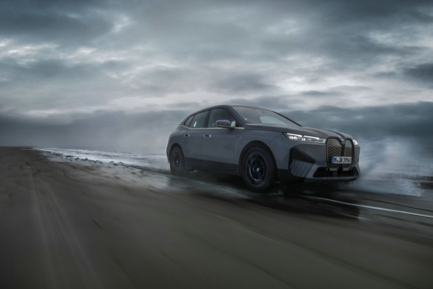 BMW高性能励磁同步电机系统荣获“2022年全球新能源汽车创新技术”奖项