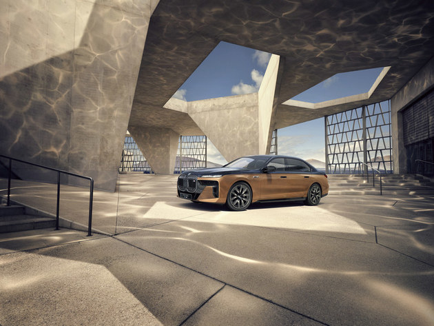 BMW i7 M70L全球首发 宝马史上最强电动车