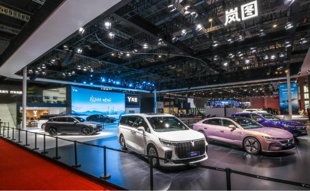 中式豪华电动轿车追光正式上市 售价32.29万起